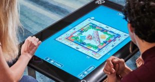 Touchscreen table packs dozens of digital board games and puzzles